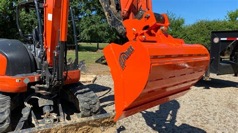 kubota 25 mini excavator buckets